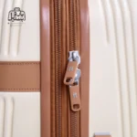 تصویر اختصاصی از زیپ چمدان آیتی it مدل valiant