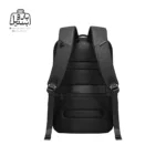 تصویر اختصاصی از نمای پشتی کوله بنج کد 7216 پلاس در رنگ مشکی