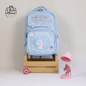 تصویر اختصاصی از نمای جلوی کوله پشتی مدرسه کریس بلا 5005 در طرح یونیکورن در رنگ آبی