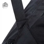 تصویر اختصاصی از بند و نمای کناری ساک بنج کد ۱۹۱۷ در رنگ مشکی