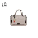 تصویر اختصاصی از نمای جلوی کیف دوشی زنانه موجیتو کد 7658 در رنگ کرمی