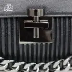 تصویر اختصاصی از نمای از برند کیف دوشی زنانه دنیز جنوا کد ۰۰۸۷ در رنگ مشکی