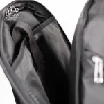 تصویر اختصاصی از جای لپتاپ کوله‌پشتی بنلتون کد ۱۰۱ در رنگ مشکی