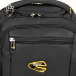 تصویر اختصاصی از نمای جلوی کوله‌پشتی کمل کد k81 در رنگ مشکی