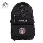 تصویر اختصاصی از نمای جلوی کوله پشتی مدرسه یونیک ۱۰۱۴ در رنگ مشکی