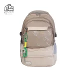 تصویر اختصاصی از نمای جلوی کوله پشتی مدرسه یونیک ۱۰۳۳ در رنگ شکلاتی