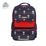 تصویر اختصاصی از نمای جلوی کوله پشتی مدرسه زاندی ۱۱۸۷ در رنگ قرمز