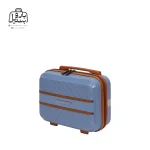 تصویر اختصاصی از نمای چمدان تیتان پلورا ونیز کیف ارایشی در رنگ آبی