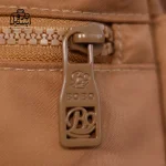 تصویر اختصاصی از زیپ کیف زنانه دوشی همراه با بند بوبو کد ۱-۷۵۸ در رنگ شکلاتی