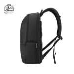 تصویر اختصاصی از نمای کناری کولهپشتی بنج کد ۲۹۵۰ در رنگ مشکی