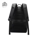 تصویر اختصاصی از نمای پشتی کوله بنج کد 2952 در رنگ مشکی