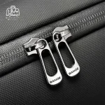 تصویر اختصاصی از نمای کناری کولهپشتی بنج کد ۷۷۱۰ در رنگ مشکی