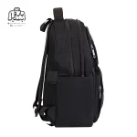 تصویر اختصاصی از نمای کناری کوله پشتی مدرسه حاصل ۱-۱۵۱۶ در رنگ مشکی