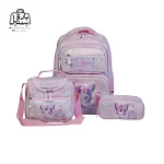 تصویر اختصاصی از نمای جلوی کوله پشتی مدرسه هونکا ۲۶۱۸ طرح کرومی در رنگ صورتی همراه با جامدادی و ظرف غذا