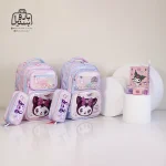 تصویر اختصاصی از نمای جلوی کوله پشتی مدرسه هونکا ۲۶۱۹ طرح کرومی در رنگ صورتی آبی