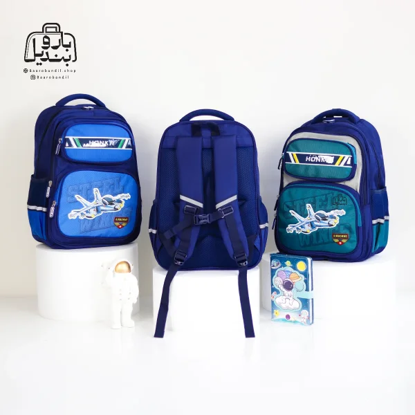 تصویر اختصاصی از نمای پشتی کوله پشتی مدرسه هونکا ۳۳۱۶ در رنگ سرمه‌ای سبز آبی