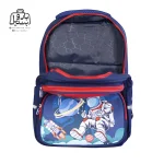 تصویر اختصاصی از زیپ باز کوله‌پشتی مدرسه kamiqi کد ۸۲۲۱ در طرح فضانورد در رنگ سرمه‌ای