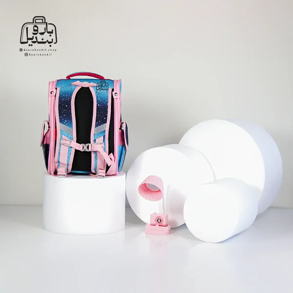 تصویر اختصاصی از نمای پشتی کوله‌پشتی مدرسه you cute کد ۸۰۱۳ در رنگ آبی