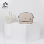 تصویر اختصاصی از نمای جلوی کیف دوشی زنانه موجیتو کد 7615 در رنگ کرمی