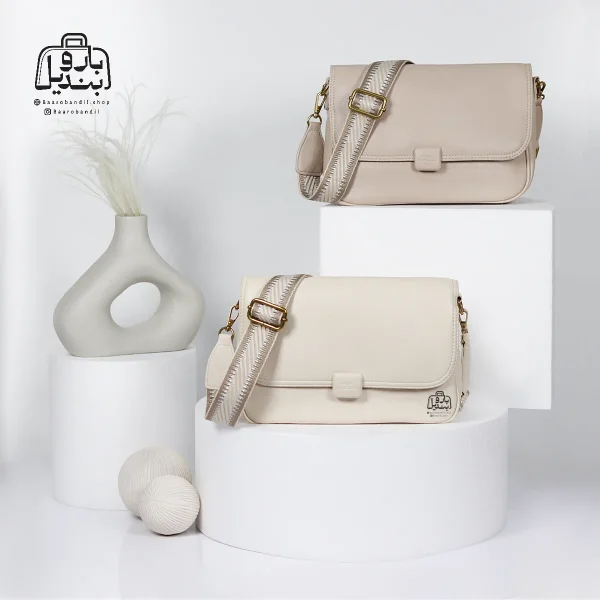 تصویر اختصاصی از نمای جلوی کیف دوشی زنانه موجیتو کد 88119 در رنگ سفید کرم