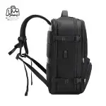 تصویر اختصاصی از نمای کناری کولهپشتی بنج کد ۱۸۰۰ در رنگ مشکی