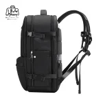 تصویر اختصاصی از نمای کناری کولهپشتی بنج کد ۱۸۰۰ در رنگ مشکی