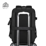 تصویر اختصاصی از قابلیت اتصال به دستهٔ چمدان کولهپشتی بنج کد ۱۹۰۸ در رنگ مشکی