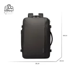 تصویر اختصاصی از نمای جلوی کولهپشتی بنج کد ۱۹۰۹d در رنگ مشکی با سایزبندی