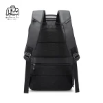 تصویر اختصاصی از نمای پشتی کولهپشتی بنج کد ۲۵۸۱ در رنگ مشکی