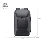 تصویر اختصاصی از نمای جلوی کوله بنج کد ۷۲۱۶ پلاس در رنگ طوسی همراه با سایزبندی