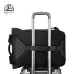 تصویر اختصاصی از قابلیت اتصال به دستهٔ چمدان کولهپشتی بنج کد ۷۷۰۰ در رنگ مشکی