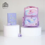 تصویر اختصاصی از نمای جلوی کوله پشتی مدرسه دلفین سایز بزرگ در رنگ بنفش