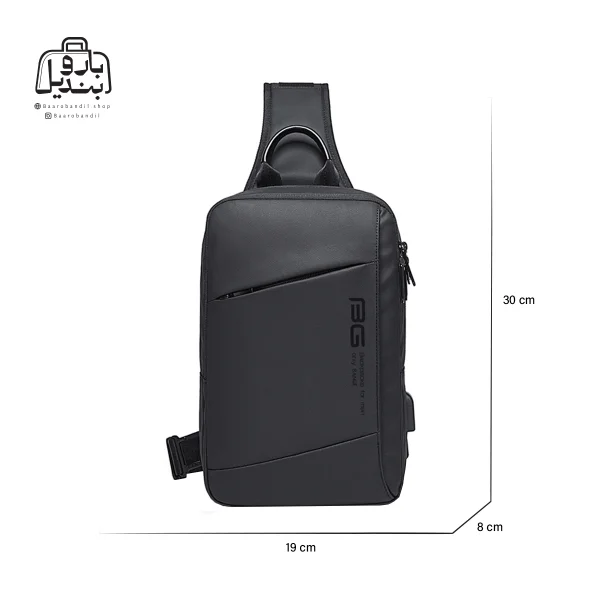 تصویر اختصاصی از نمای جلوی بادی‌ بگ (کراس بادی) بنج کد ۲۲۰۰۲ در رنگ مشکی با سایزبندی