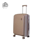 تصویر اختصاصی از نمای جلو و کناری چمدان فشن سایز متوسط در رنگ نقره‌ای