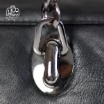 تصویر اختصاصی از جزئیات کیف دوشی زنانه دنیز جنوا کد ۰۰۴۱ در رنگ مشکی