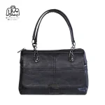 تصویر اختصاصی از نمای جلوی کیف زنانه دنیز جنوا کد ۰۰۴۱ همراه با دستهٔ در رنگ مشکی