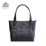 تصویر اختصاصی از نمای جلوی کیف دوشی زنانه دنیز جنوا کد ۰۰۴۳ همراه با دستهٔ در رنگ مشکی