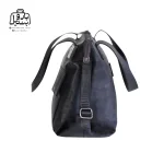 تصویر اختصاصی از نمای کناری کیف دوشی زنانه دنیز جنوا کد ۰۰۵۳ در رنگ مشکی