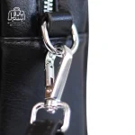 تصویر اختصاصی از جزئیات کیف دوشی زنانه ماندیرو کد ۲۰۰۹md در رنگ مشکی