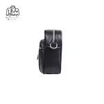 تصویر اختصاصی از نمای کناری کیف دوشی زنانه ماندیرو کد ۲۰۰۹md در رنگ مشکی