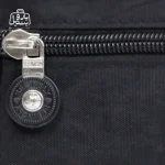 تصویر اختصاصی از زیپ کیف زنانه دوشی سینگلی کد ۱۰ در رنگ مشکی