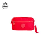 تصویر اختصاصی از نمای جلویی کیف زنانه دوشی سینگلی کد ۲۲۵ همراه با جزئیات در رنگ قرمز