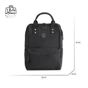 تصویر اختصاصی از نمای جلوی کوله‌پشتی حاصل کد ۱-۱۵۲۷ در رنگ مشکی همراه با سایزبندی