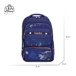 تصویر اختصاصی از نمای جلوی کوله پشتی مدرسه هونکا ۳۳۱۳ در رنگ سرمه‌ای همراه با سایزبندی