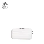 تصویر اختصاصی از نمای پشتی کیف پاسپورتی چمدان ریکاردو در رنگ سفید