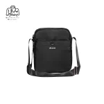 تصویر اختصاصی از نمای جلوی کیف دوشی فوور کد 2918-06 در رنگ مشکی همراه با بند