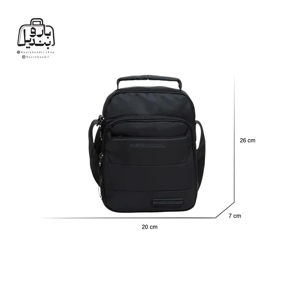 تصویر اختصاصی از نمای جلوی کیف دوشی ولنتیر کد 1713-01 در رنگ مشکی همراه با سایزبندی