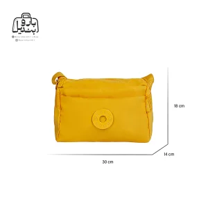 تصویر اختصاصی از نمای جلوی کیف زنانه دوشی بوبو کد ۱۶۴۷ در رنگ زرد همراه با سایزبندی