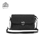 تصویر اختصاصی از نمای جلوی کیف زنانه دنیز جنوا کد ۰۰۶۶ در رنگ مشکی همراه با بند