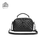 تصویر اختصاصی از نمای جلوی کیف زنانه دنیز جنوا کد ۰۰۸۴ در رنگ مشکی همراه با بند